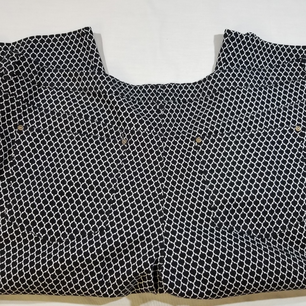 Architect Women's Capris, Sz. 24W - Picture 5 of 5